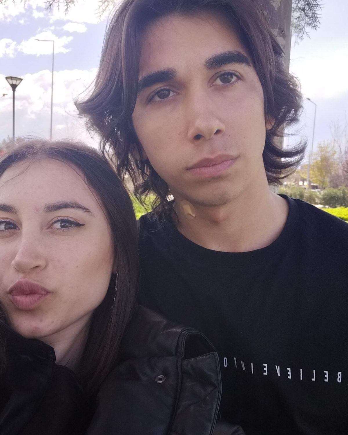 23
